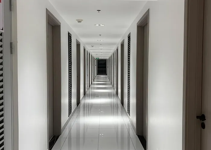 The Plush Queen 2136 Arc Towers * セブ市