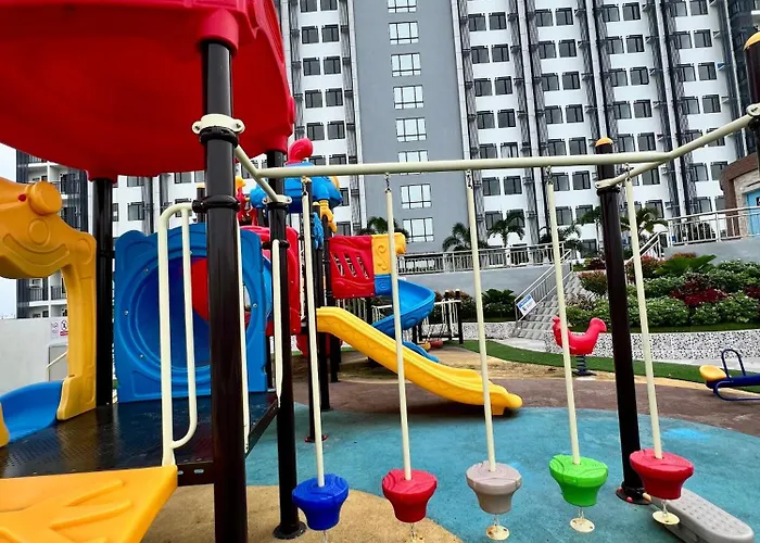 The Plush Queen 2136 Arc Towers * セブ市